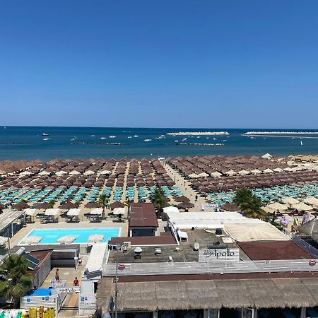 Direttamente Sul Lungomare Apartment Пескара Екстериор снимка